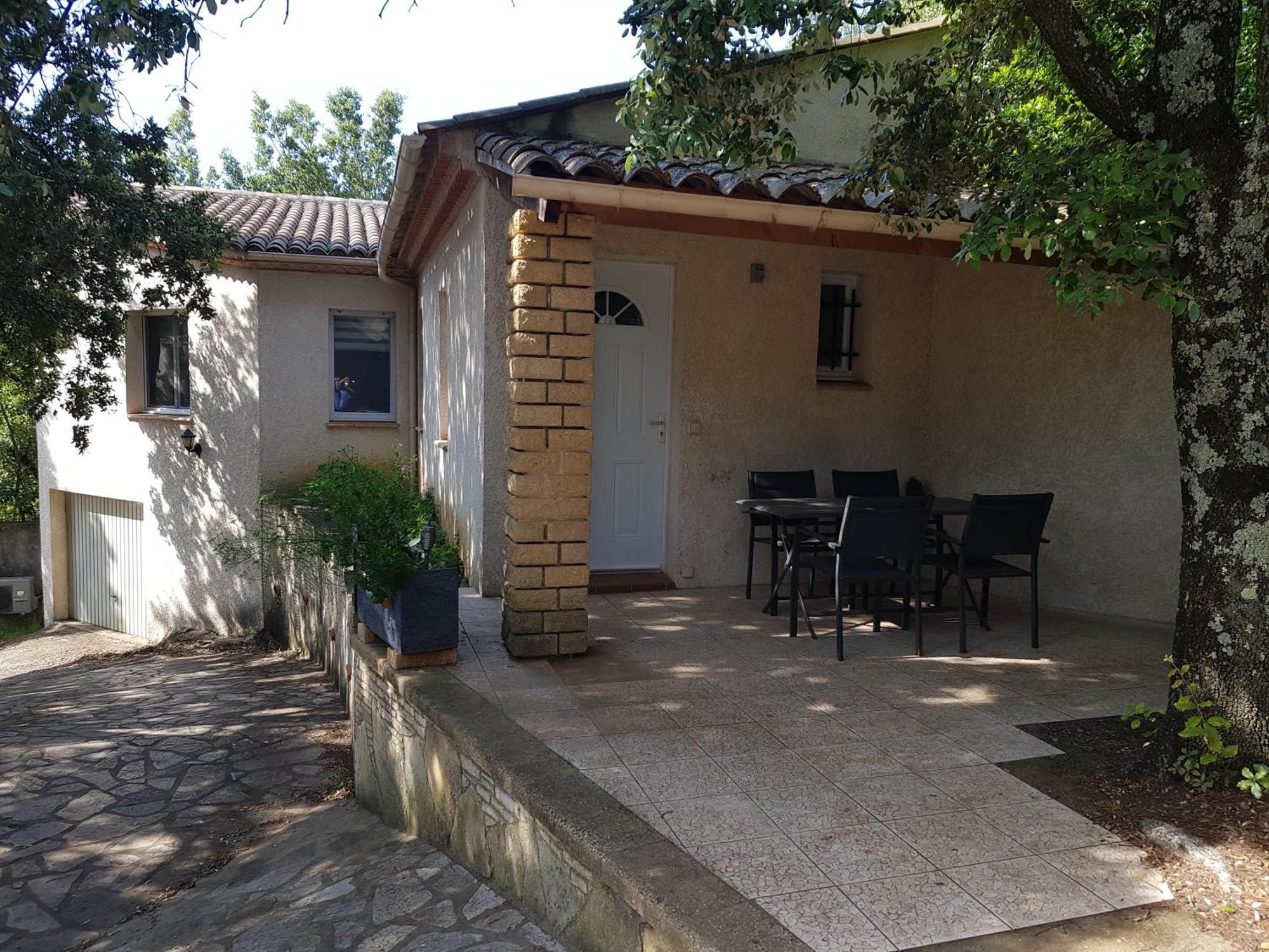 Maison Au Calme Castillon-du-Gard Exteriér fotografie